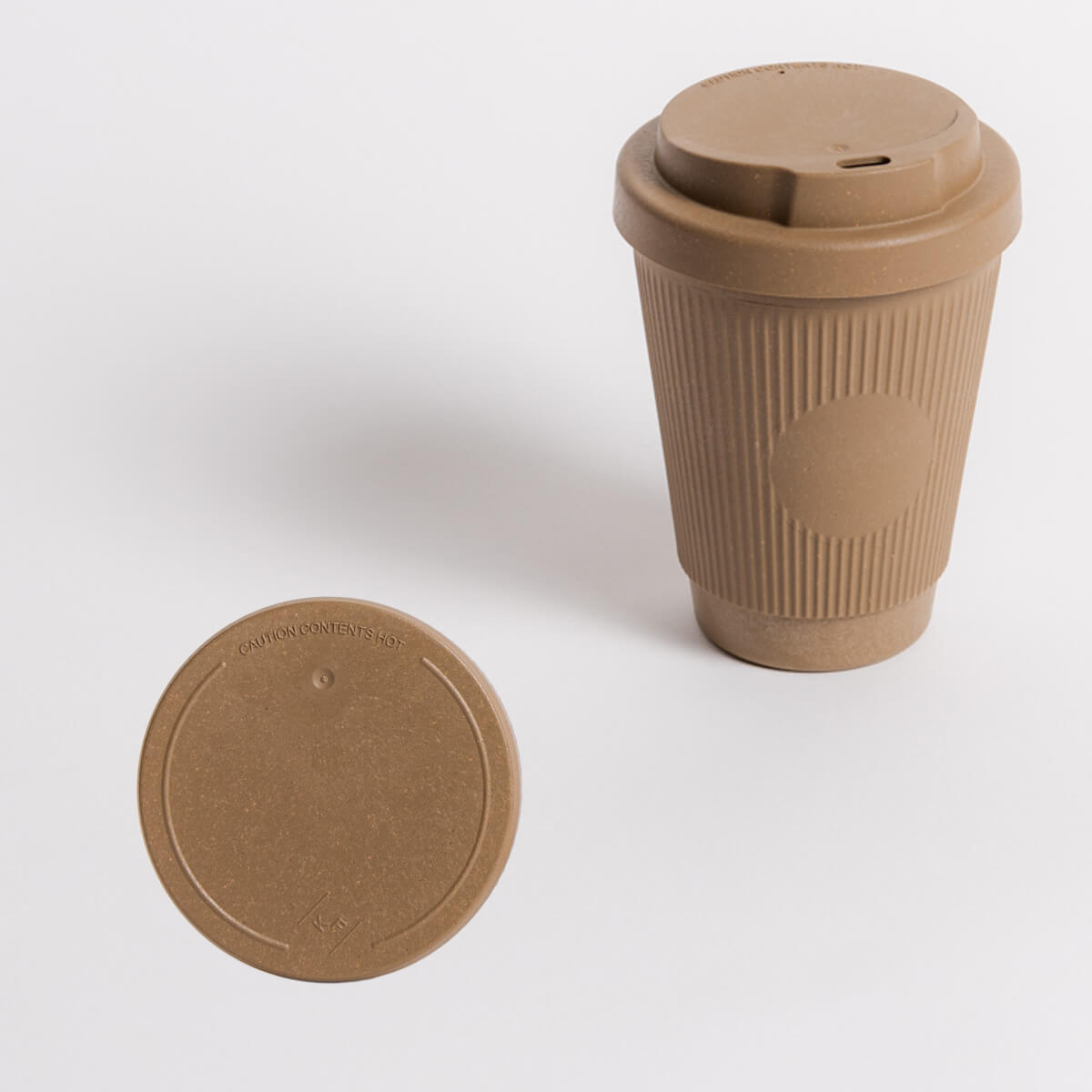 Kaffeeform Weducer Cup Essential und Verschlussdeckel in Cardamom 300ml
